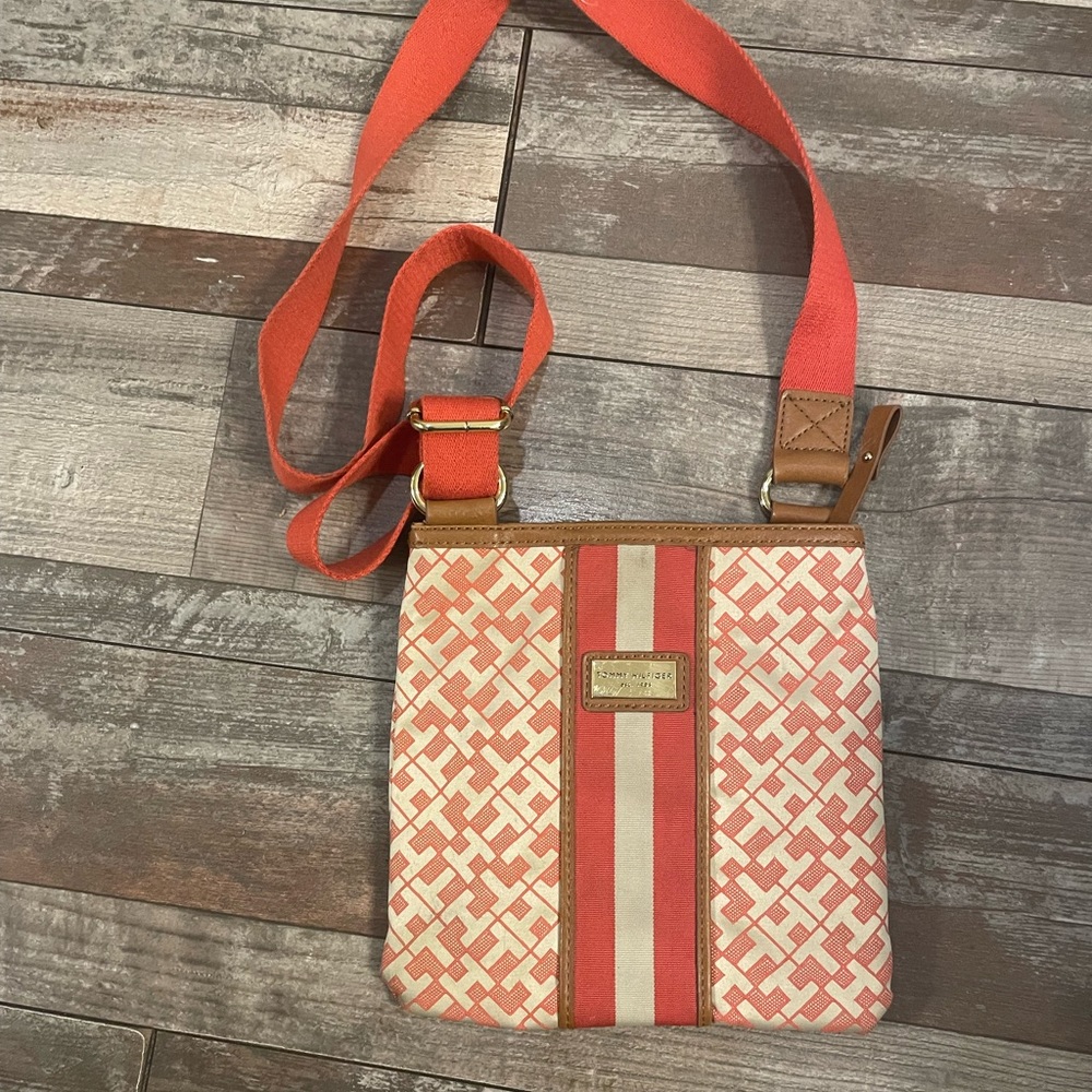 Tommy Hilfiger Shoulder Bag